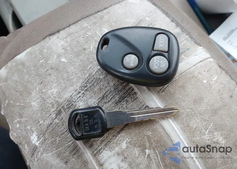 1999 Chevrolet Tahoe C1500 из США, поврежденный, VIN 1GNEC13RXXR153785